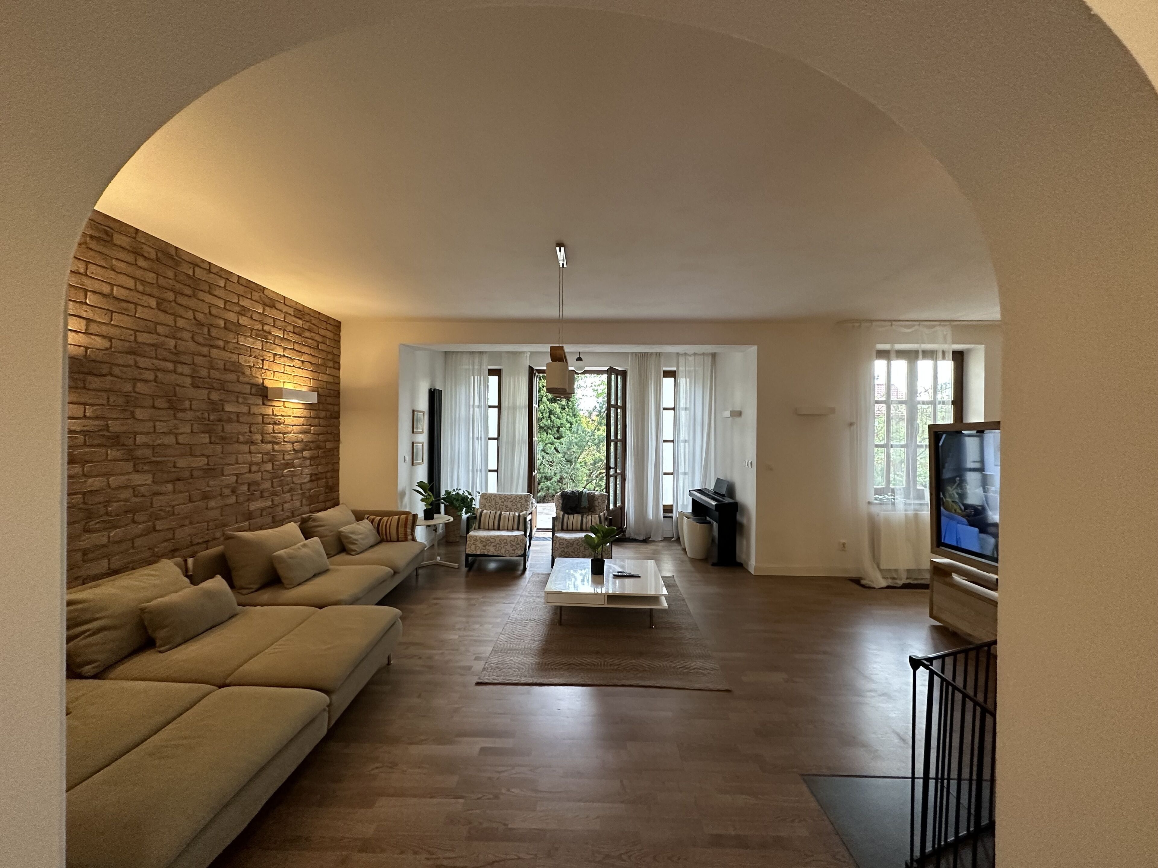 TV, fireplace, computer monitors