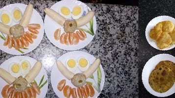 Daily cooked-to-order breakfast for a fee