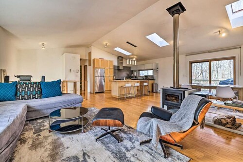 Contemporary House in the Poconos - Monroe Co