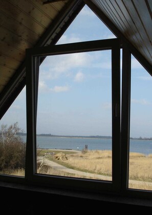 Interior - Haus Boddenblick - left side - Ferienhaus Boddenblick and Kranich (Neuenkirchen)