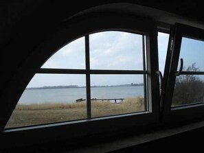 Unclassified image, 5 of 42, button - Haus Boddenblick - left side - Ferienhaus Boddenblick and Kranich (Neuenkirchen)