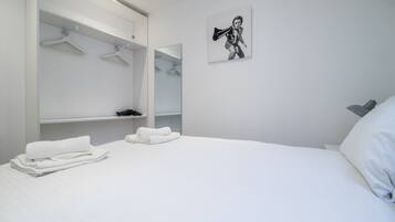 2 habitaciones, tabla de planchar con plancha y wifi gratis