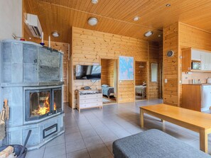 Unclassified image, 2 of 29, button