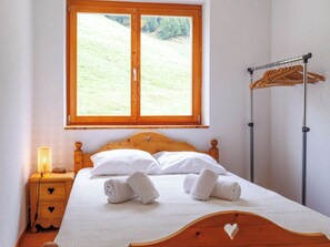 2 bedrooms, Internet