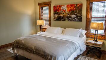 The Sunflower | 2 bedrooms, Egyptian cotton sheets, premium bedding, down comforters