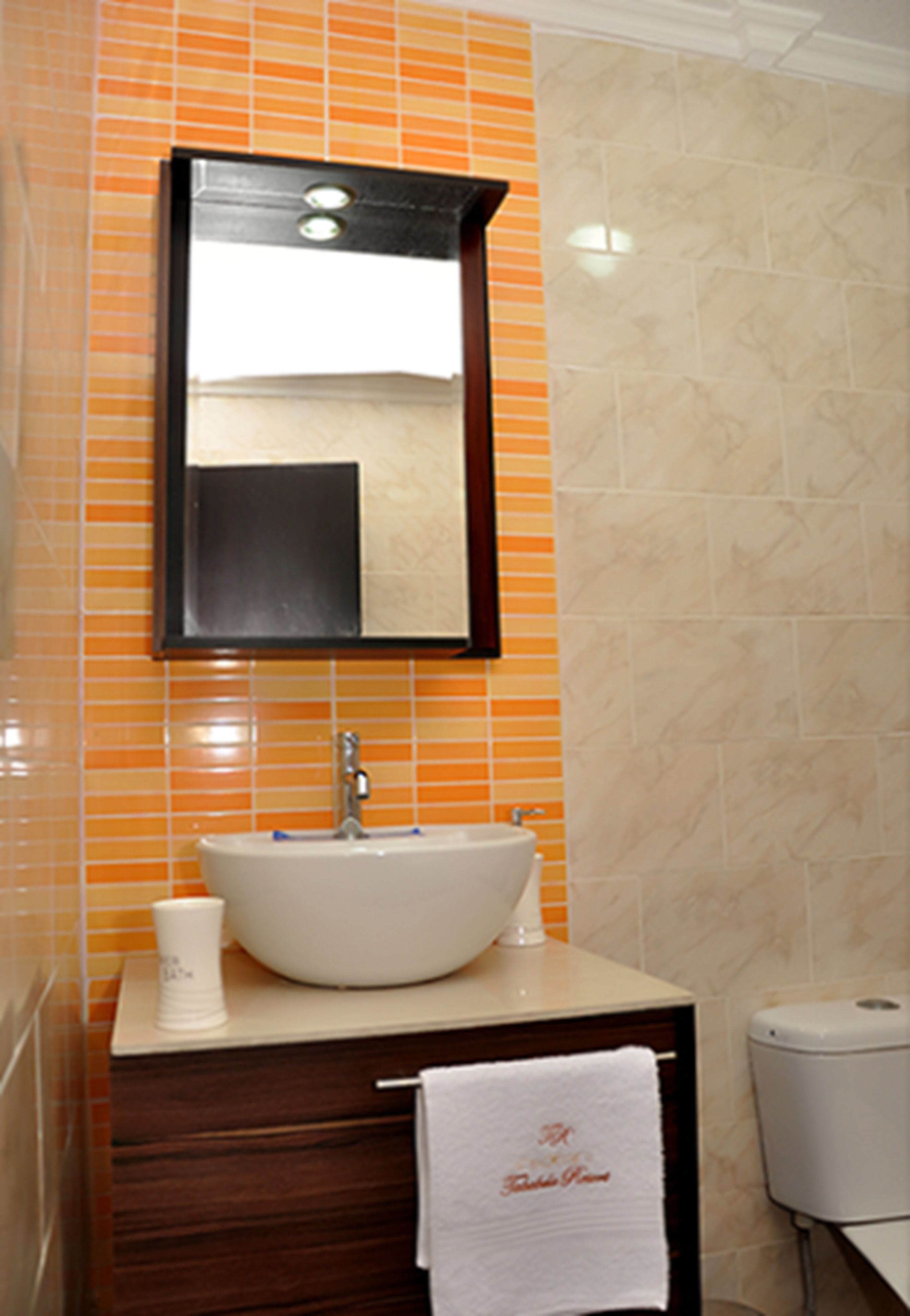 double room 2 twin beds  | bathroom | shower, free toiletries, hair dryer, slippers