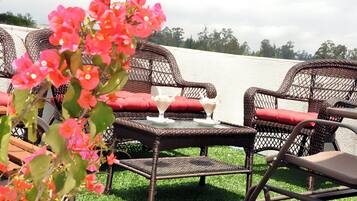 Family Suite, 2 Bedrooms, Multiple Beds | Terrace/patio