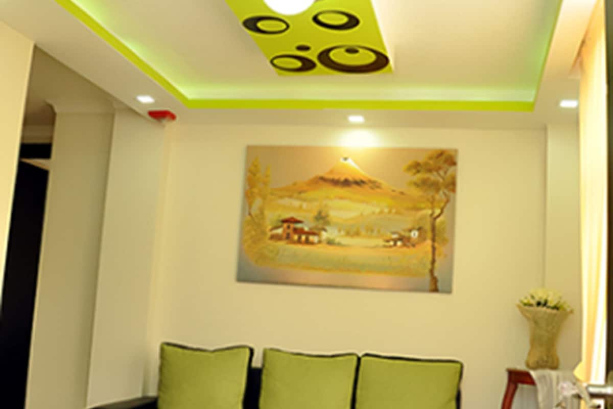 family suite, 2 bedrooms, multiple beds | bathroom | shower, free toiletries, hair dryer, slippers