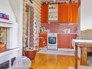 Fridge, microwave, cookware/dishes/utensils