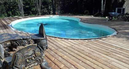 MASTER HOUSE IN THE CENTER OF BRITTANY