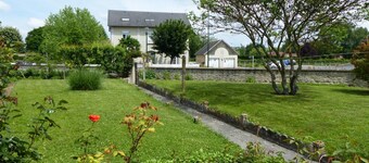 Charming Cottage with Garden, Near Medieval Village & Vineyards - Family Friendly, Sleeps 6