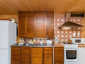 Réfrigérateur, micro-ondes, lave-vaisselle