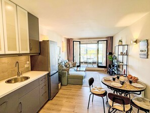 Interior - Les Cascadelles by Interhome (Cogolin)