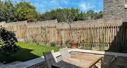 NEW RENOVATION 2025. Sea view, house for 4/5 people, 2 steps from the beach