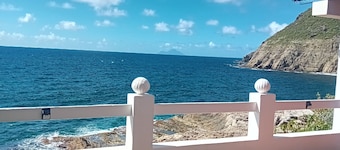 Schöne 60m2 Wohnung in Villa mit herrlichem Blick direkt auf das Meer