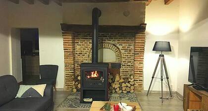 Country holiday home, pets allowed