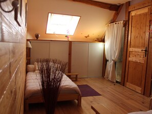 2 bedrooms, free WiFi