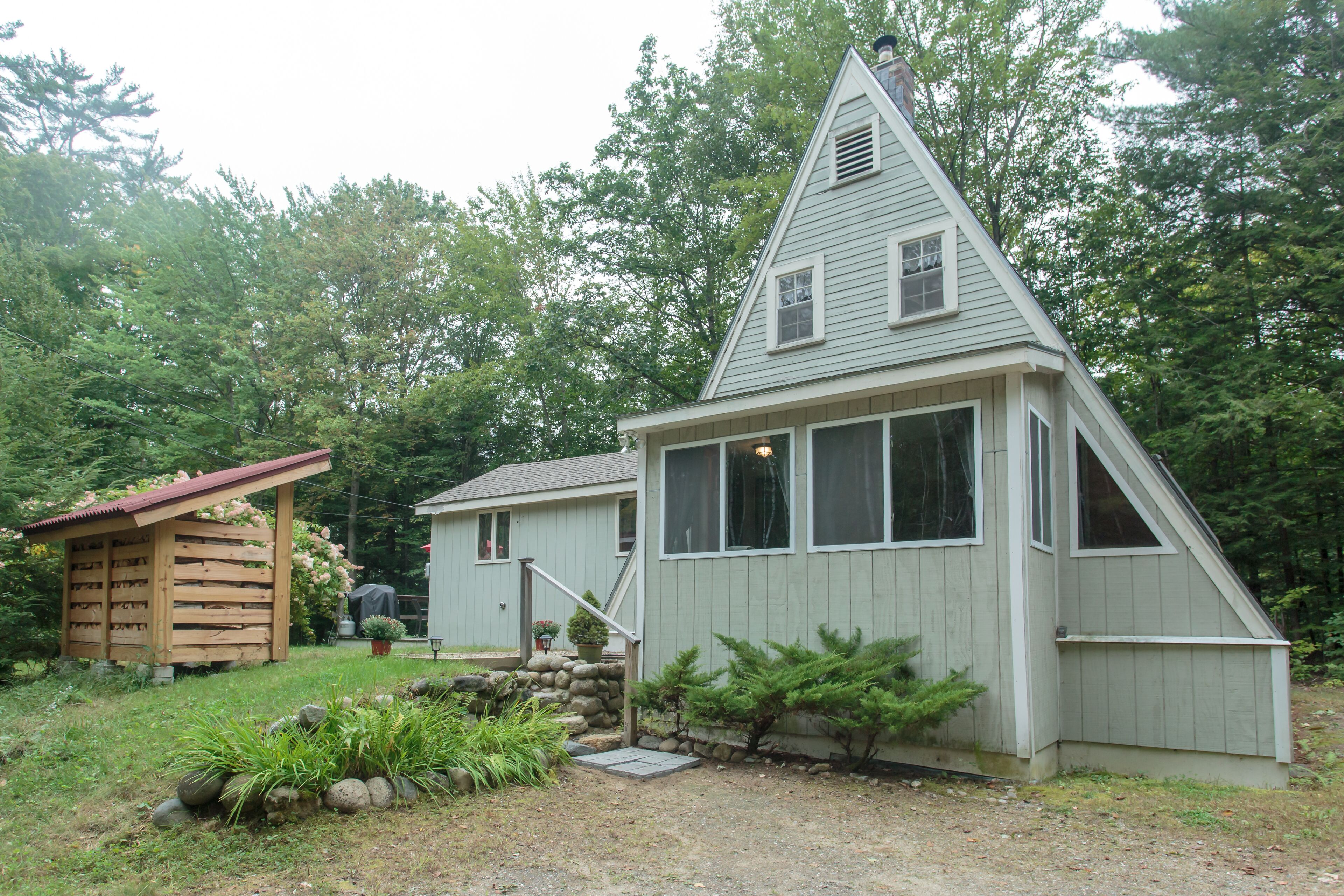 Secluded Cabin In The Woods Huge Yard + Patio