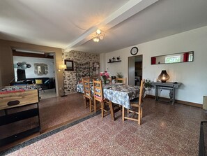 Interior - Charming farmhouse with garden, pets allowed (Bourbon-l'Archambault)