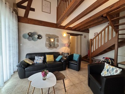 Charming farmhouse with garden, pets allowed