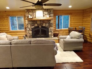 智能电视、电子游戏、乒乓球