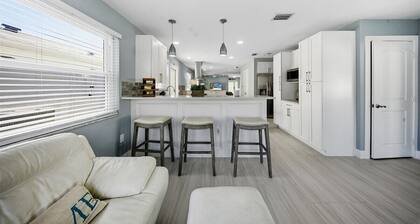 Walk to beach or bask in your private pool, fun and newly renovated Beach House