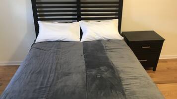 1 bedroom, desk, iron/ironing board, free WiFi