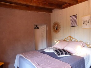 3 bedrooms, free WiFi, wheelchair access