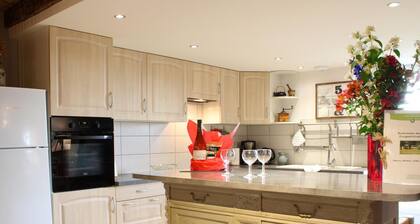 Gßte familial rénové à la campagne avec jardin, 4 chambres, proche loisirs et attractions