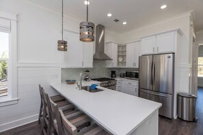Fridge, microwave, oven, stovetop - 26 Spinnaker Lane - Grove at Inlet Beach (Inlet Beach)