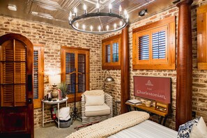 1 bedroom, iron/ironing board, travel cot, WiFi