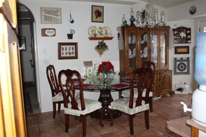 Dining - 2 Bedrooms and 1 guest bath in Quiet Spanish Style home (Page)