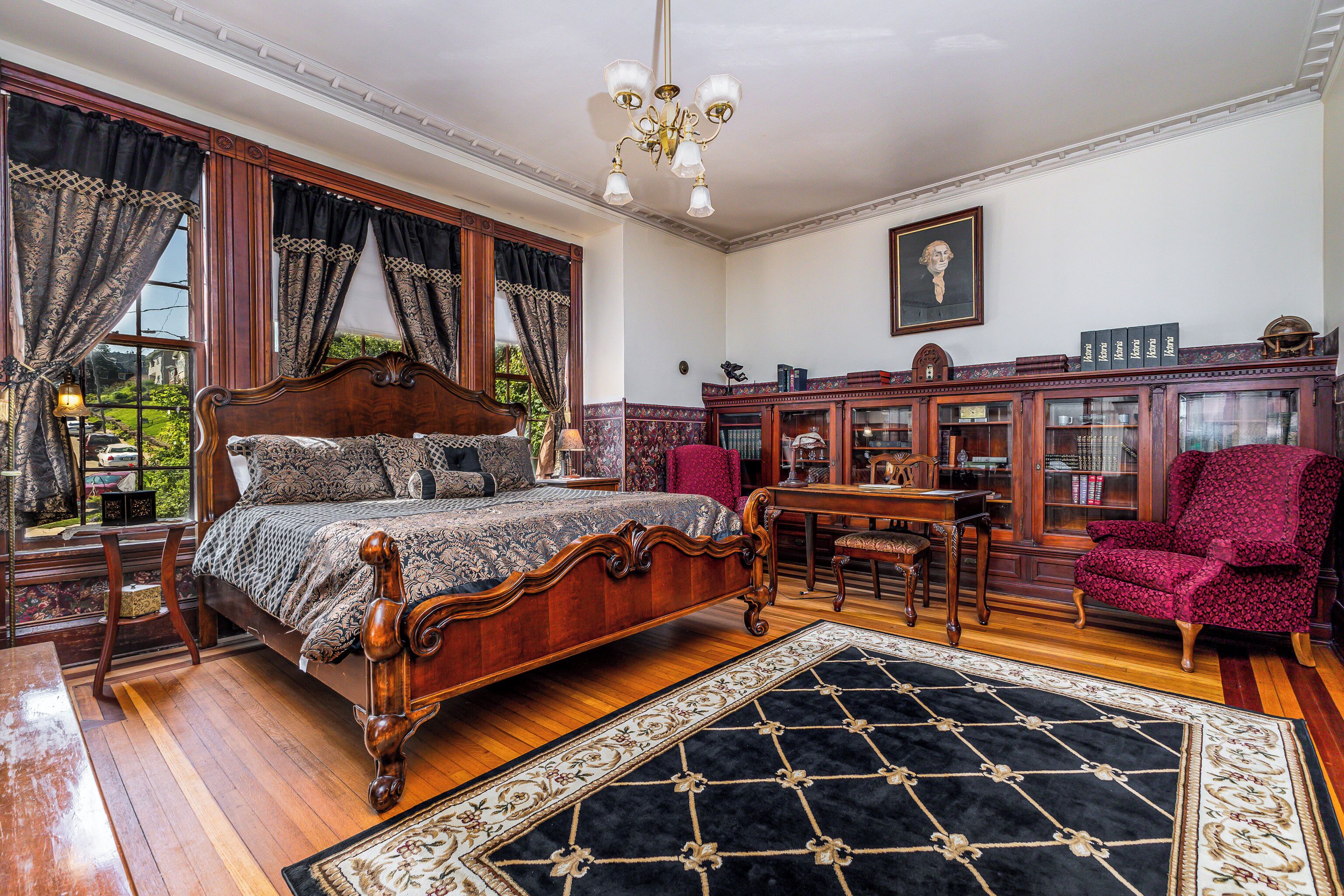 The Library (1st Floor) | Blackout drapes, iron/ironing board, free WiFi, bed sheets
