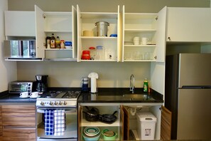 Fridge, microwave, oven, stovetop