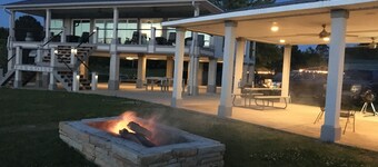 Paradise on the lake