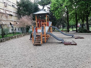 Children's area - Double Room with Shared Toilet (Split)