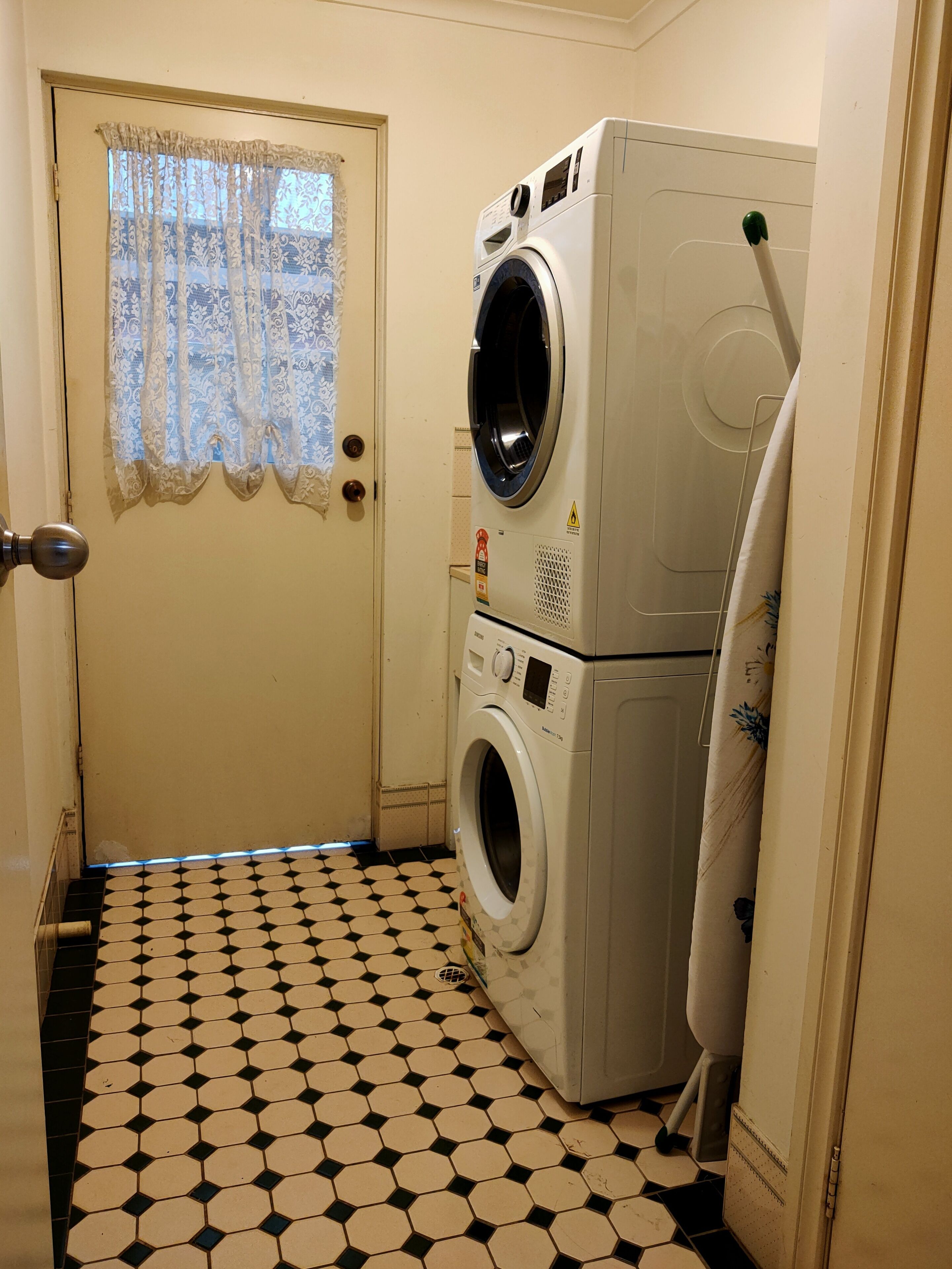 Holiday Home within walking distance from UniSA & Mawson Lakes Business Hub.  — image 2