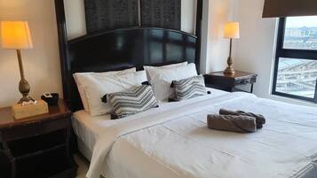 2 bedrooms, iron/ironing board, free WiFi