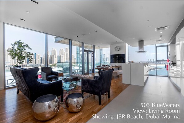 TV - Bluewaters Island condo for short stay (Dubai)