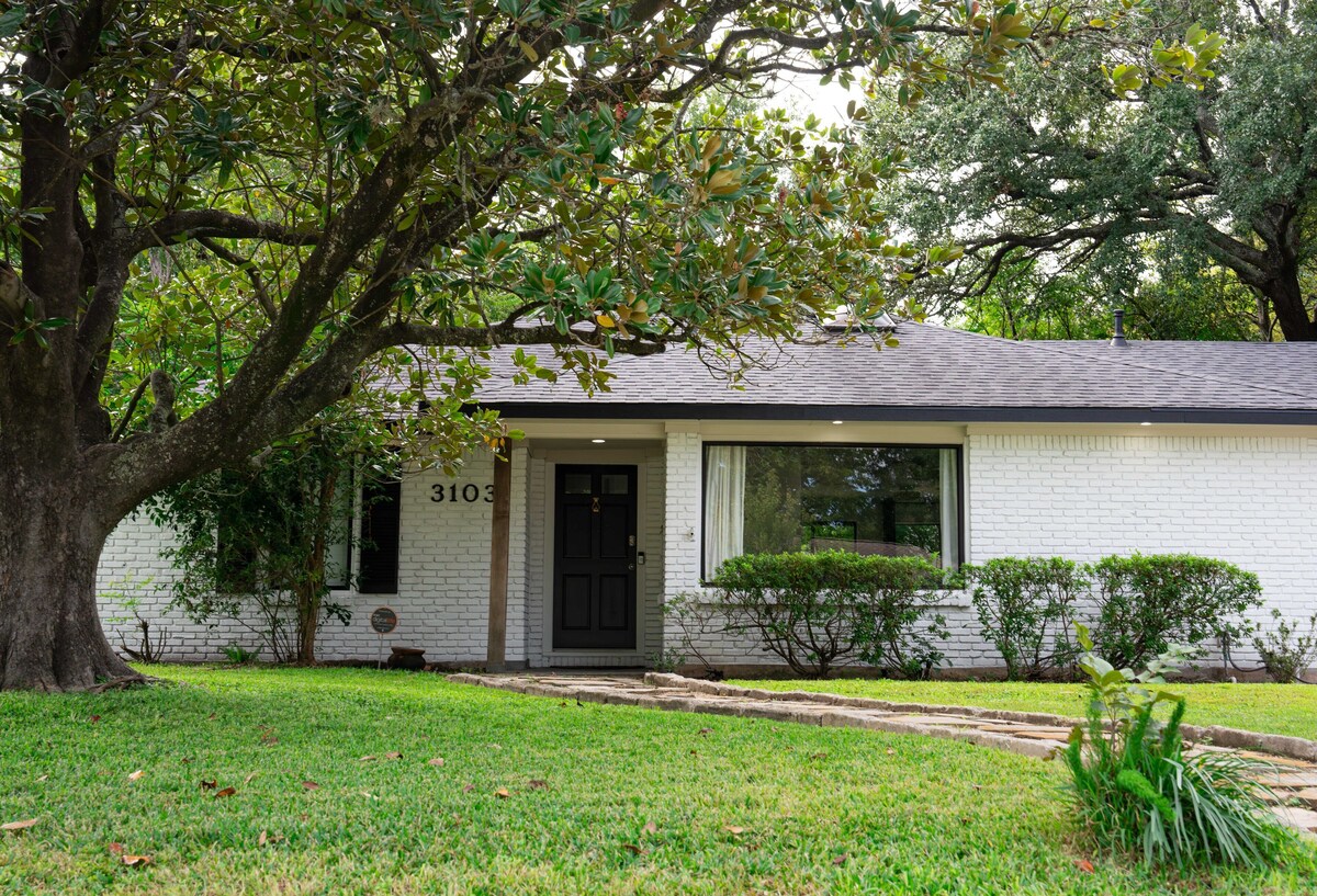 Photo 6 of Spacious and Modern Home Near NRG & Medical Center