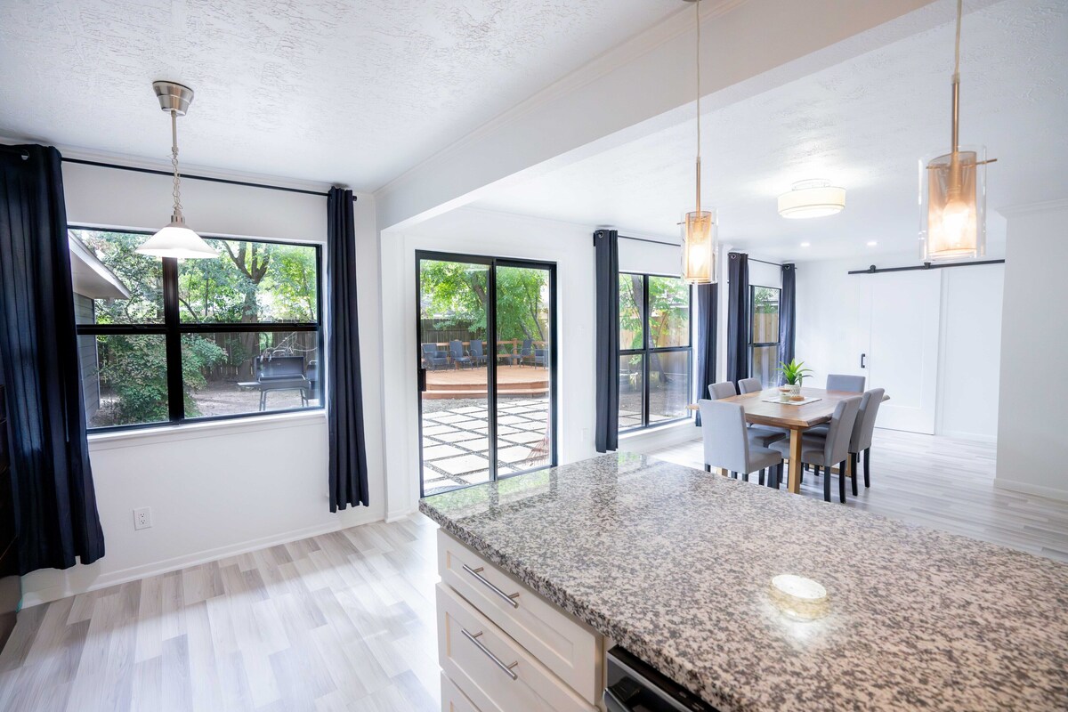 Photo 19 of Spacious and Modern Home Near NRG & Medical Center