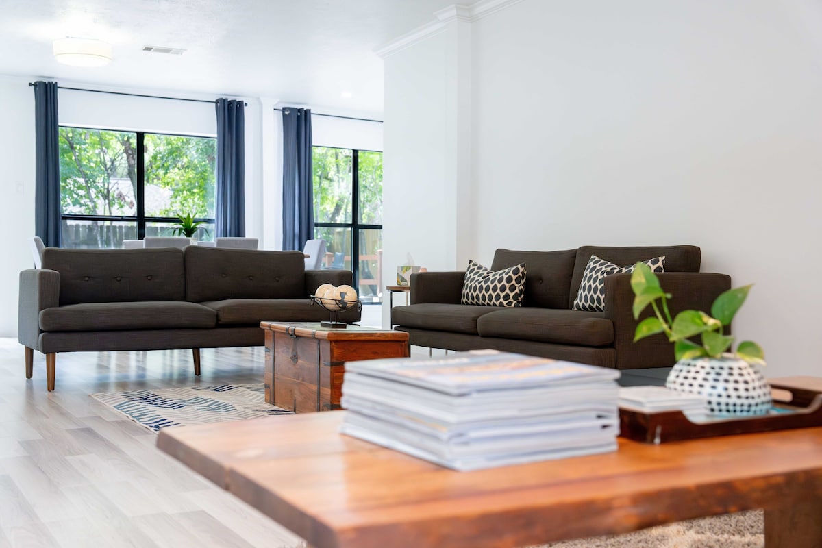 Spacious and Modern Home Near NRG & Medical Center