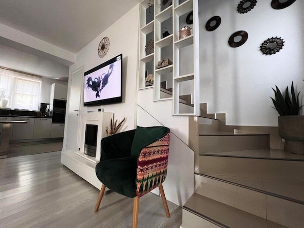 Interior - Villagrey Residence (Tunari)