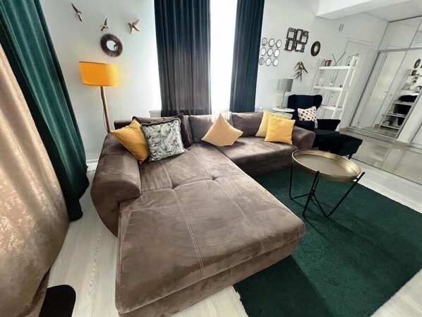 Living area - Villagrey Residence (Tunari)