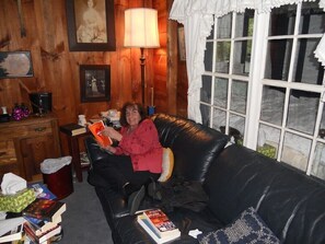 Books, music library - Classic Lakeside Maine Cottage (Sumner)