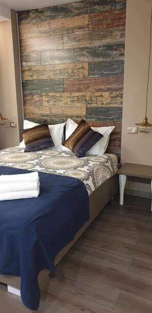 1 chambre, fer et planche à repasser, Wi-Fi gratuit