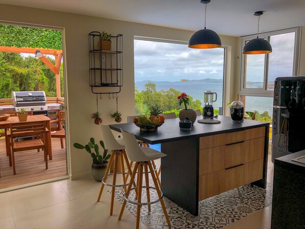 Dining - Luxury stay in a natural setting (Residence Nakiya) (SAINTE MARIE)