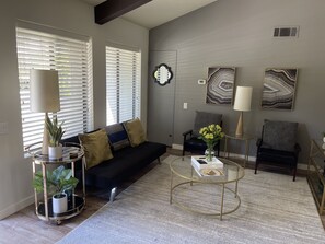 Televisio, DVD-soitin, stereot