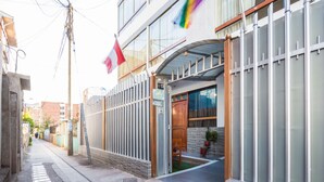 Front of property - La Parada Hotel Cusco (Cusco)