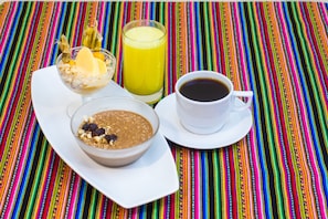 Gratis frukost med lokala rätter varje dag 